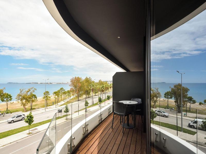 Yacht Hotel image