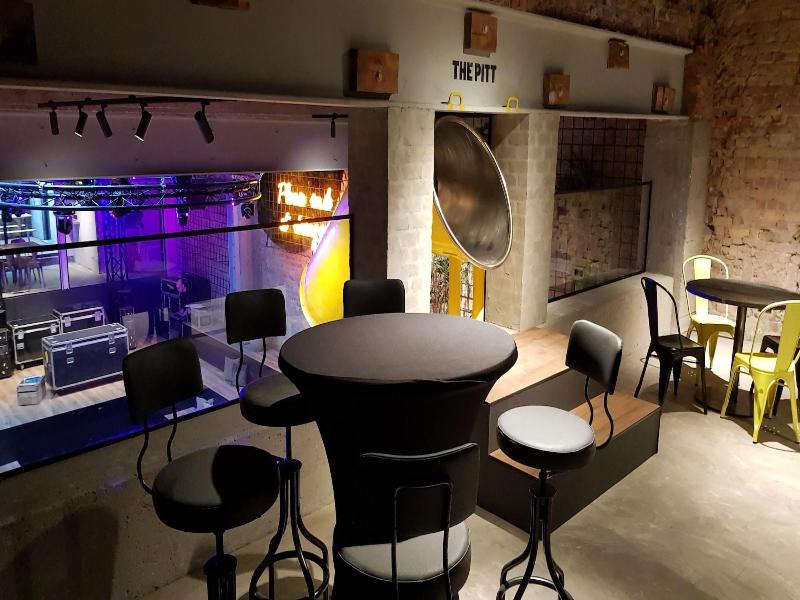 Upstairs Hotel image