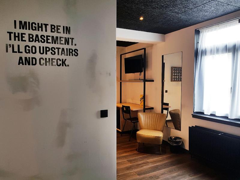 Upstairs Hotel image