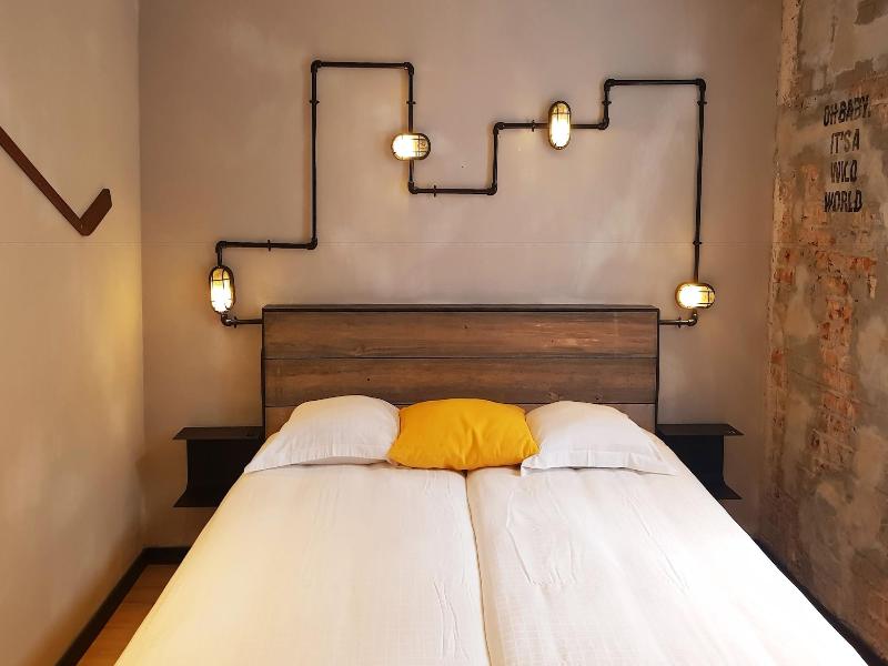 Upstairs Hotel image