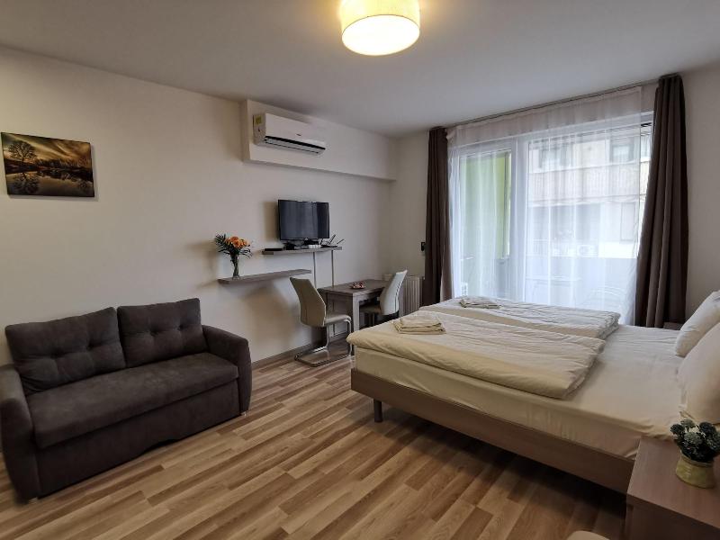 Corvin Holiday Apartment Hotel image