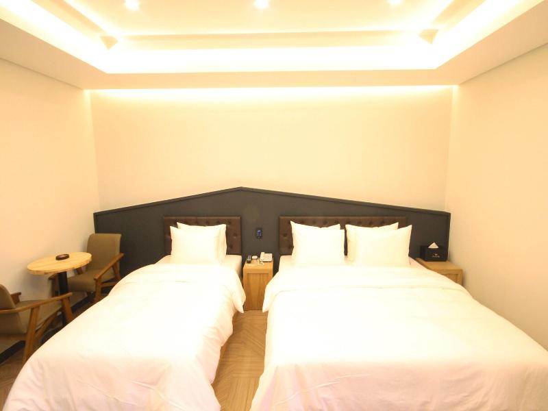 Amare Hotel image