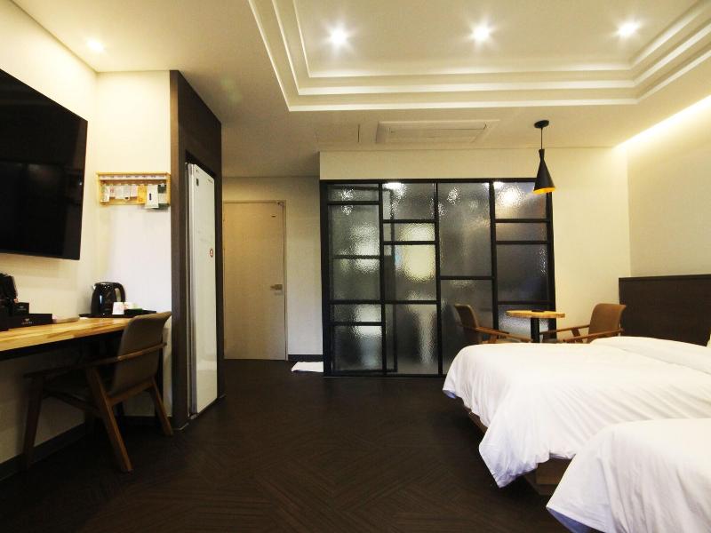 Amare Hotel image