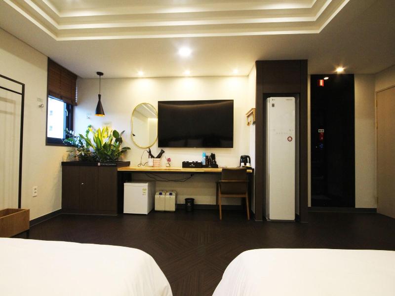 Amare Hotel image