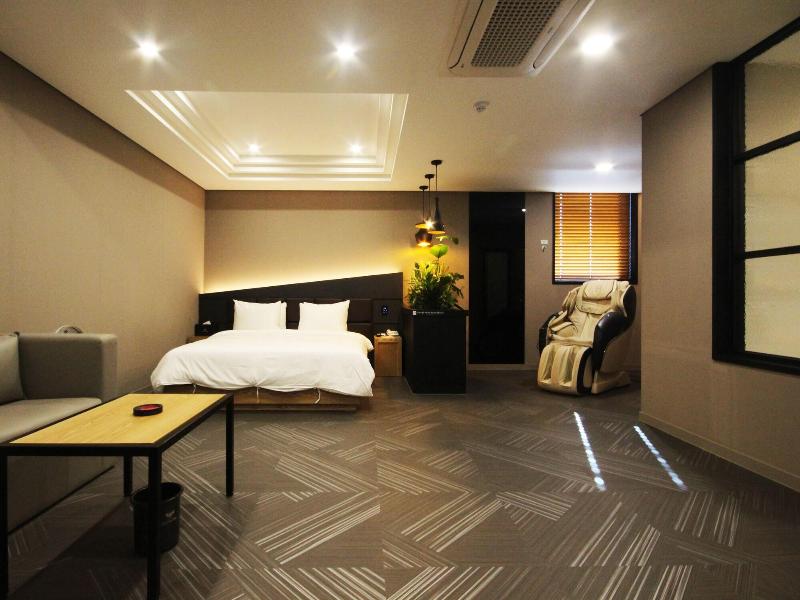Amare Hotel image