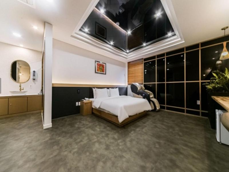 Amare Hotel image