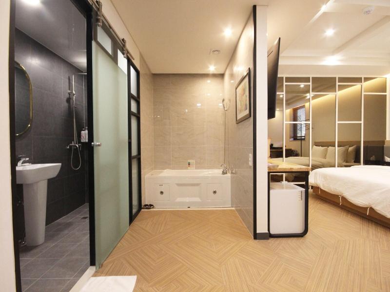 Amare Hotel image