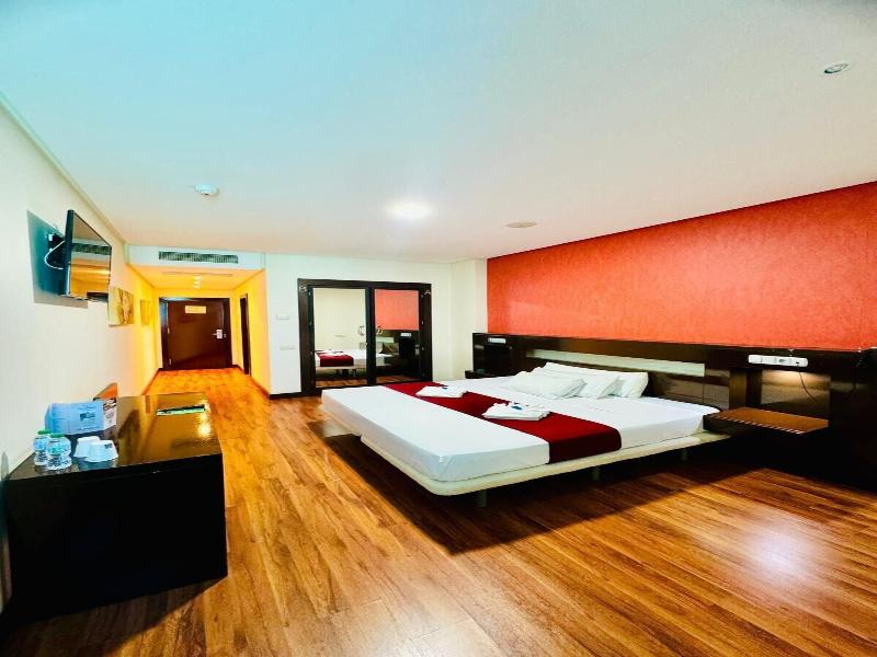 Hotel La Cantuena image