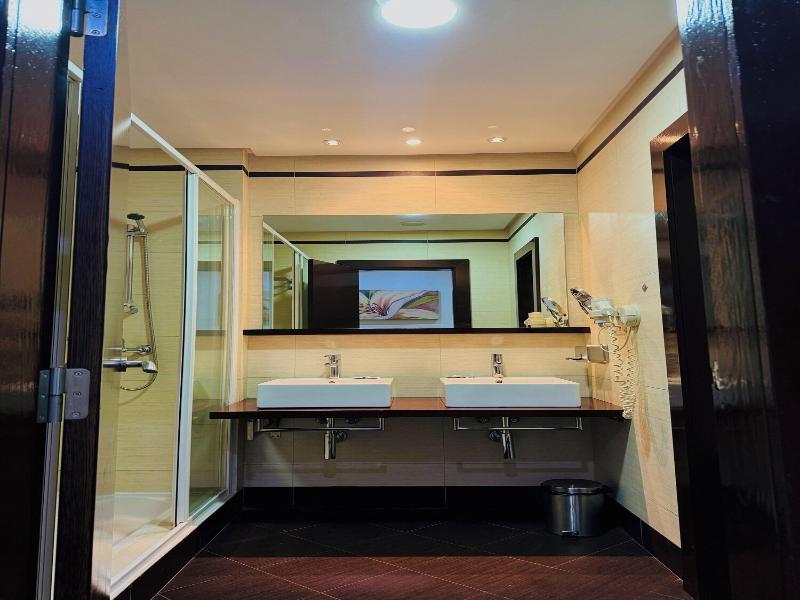 Hotel La Cantuena image