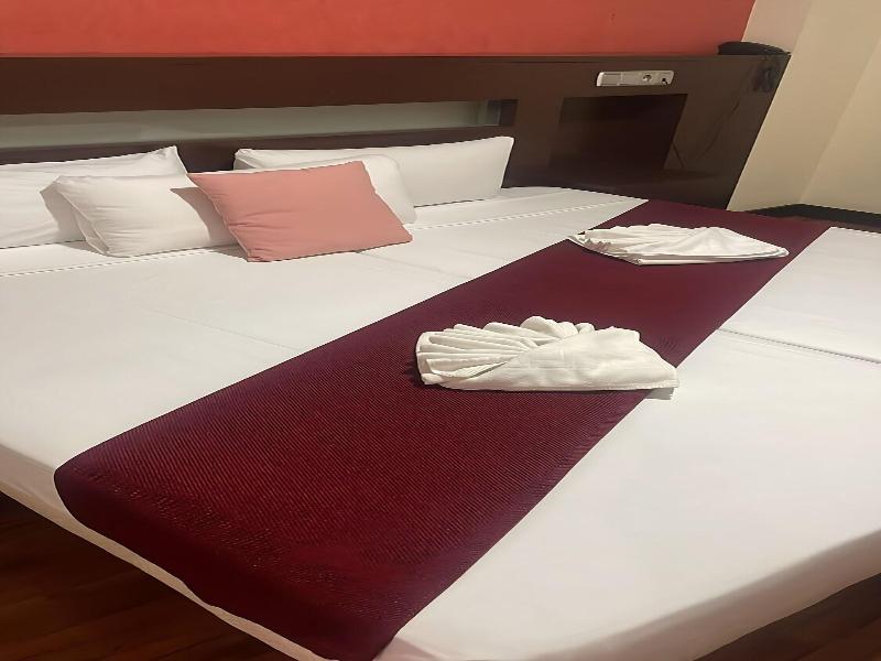 Hotel La Cantuena image