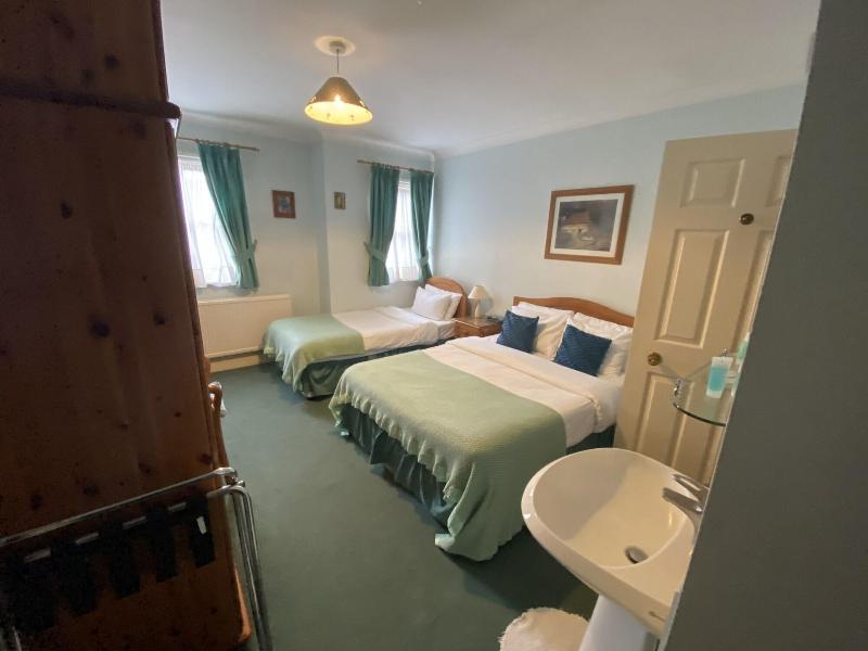 Pickwicks Guest House image