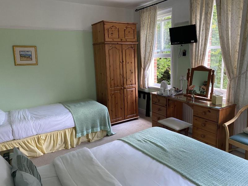 Pickwicks Guest House image