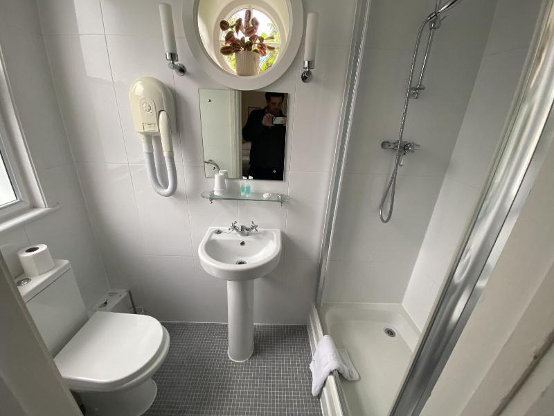Pickwicks Guest House image
