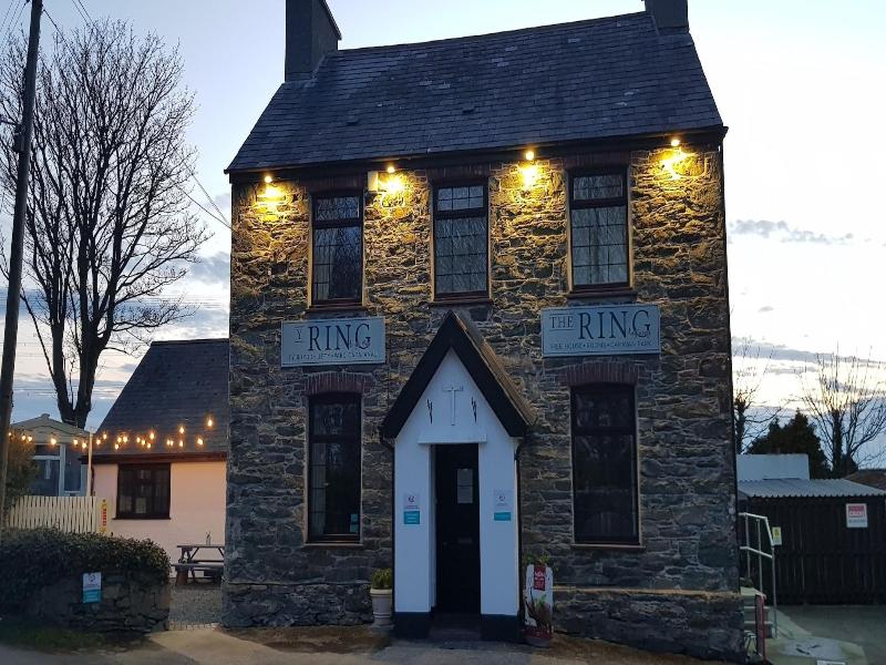The Ring Pub Bed And Breakfast image