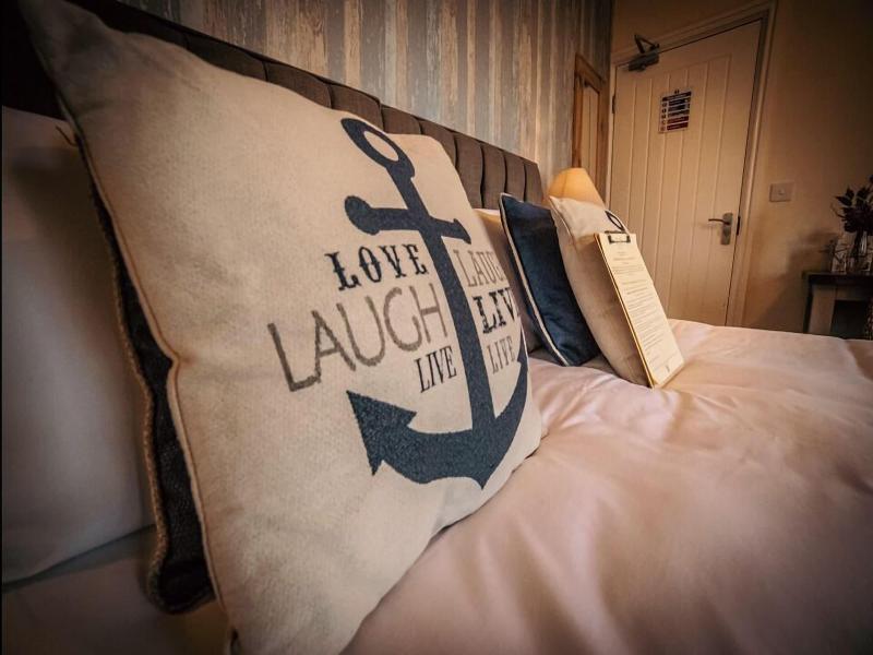 The Ring Pub Bed And Breakfast image