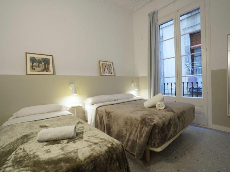 Hostal Hera image