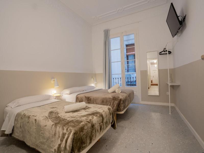 Hostal Hera image