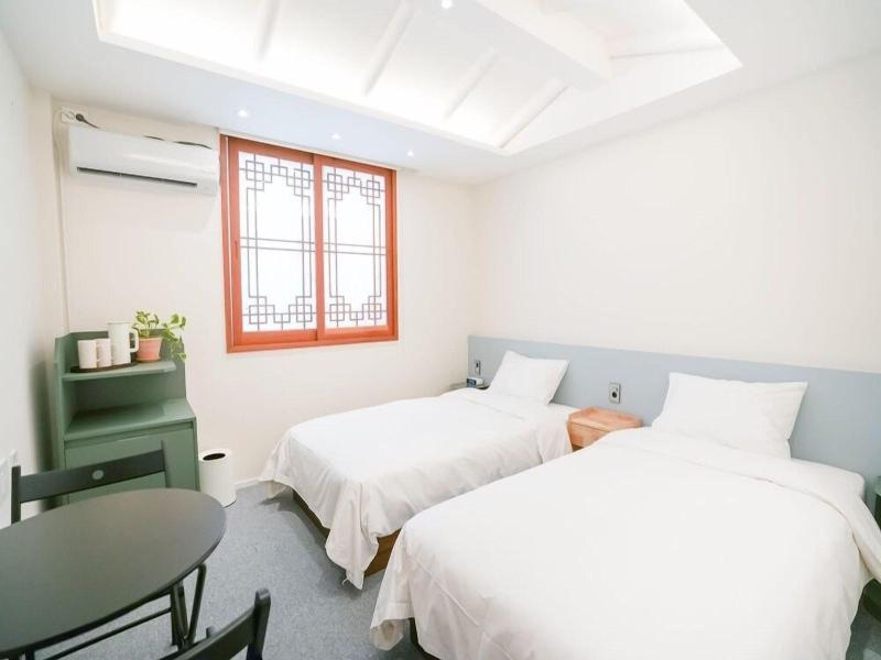 Hotelarrive Jeonju Sihwayeonpung image