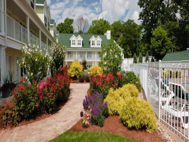Kelleys Island Venture Resort image