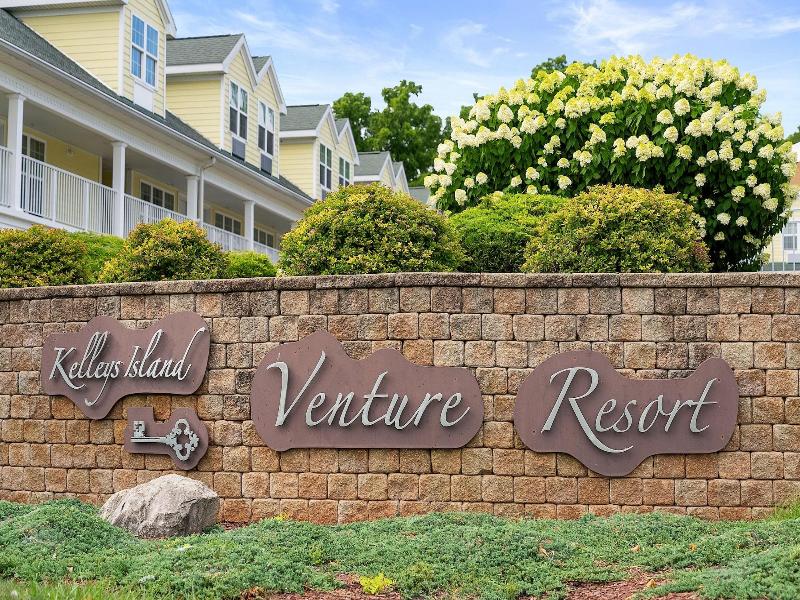 Kelleys Island Venture Resort image