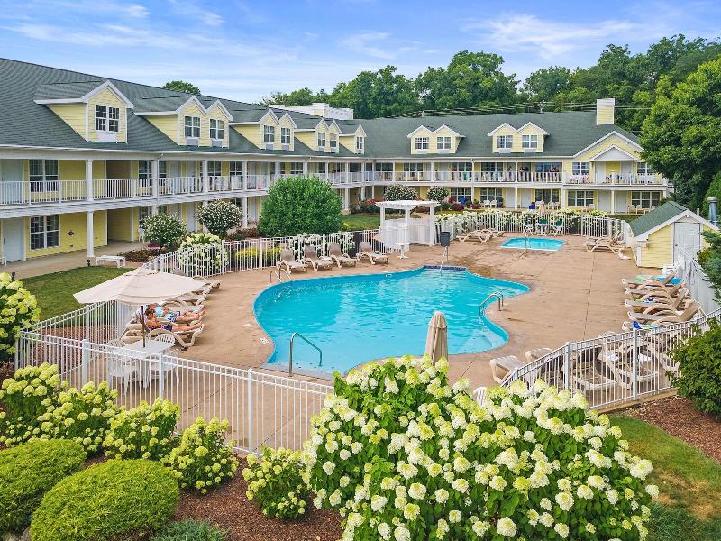 Kelleys Island Venture Resort image