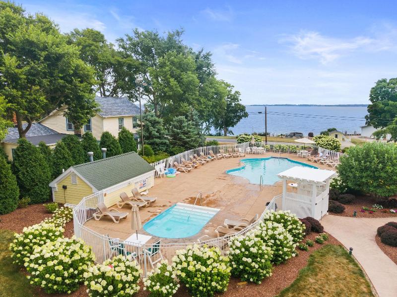 Kelleys Island Venture Resort image