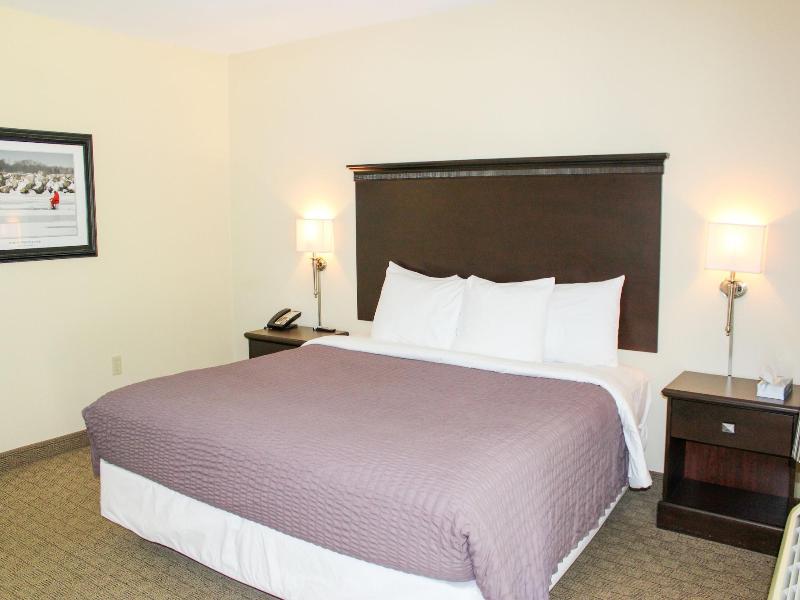 Kelleys Island Venture Resort image