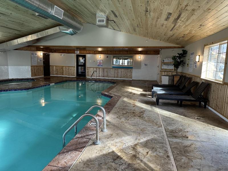 Crossroads Hotel