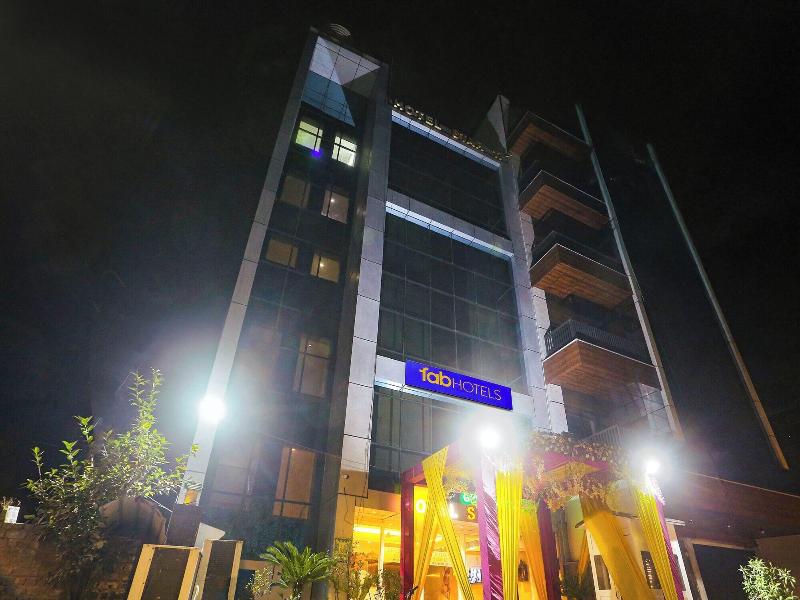 Fabhotel Prime Star 17 image