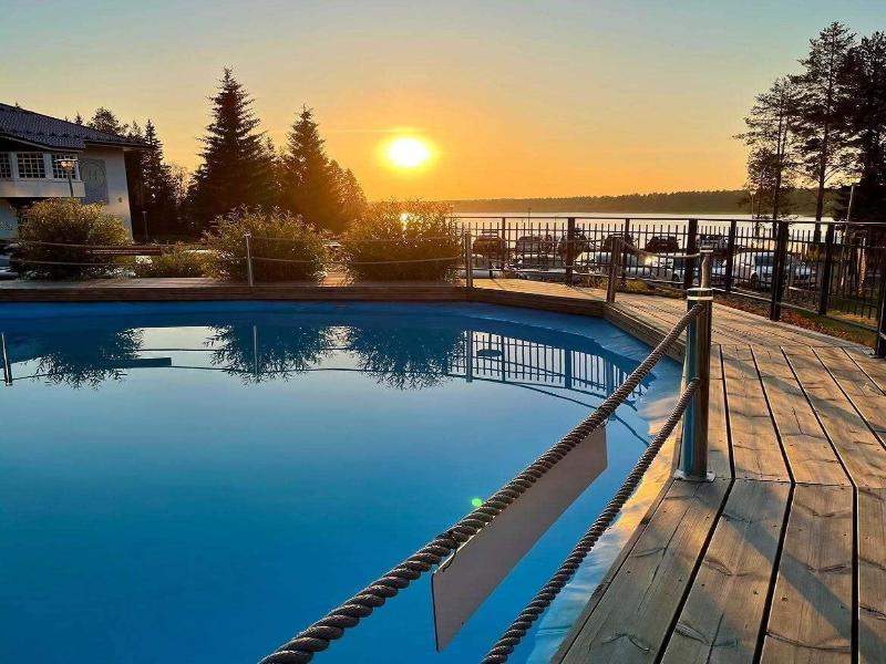 Hotel Aateli Lakeside image