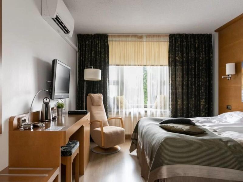 Hotel Aateli Lakeside image