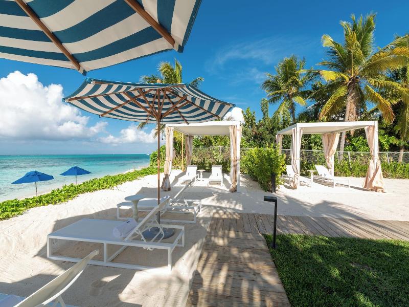 Beachfront At Windsong On The Reef image
