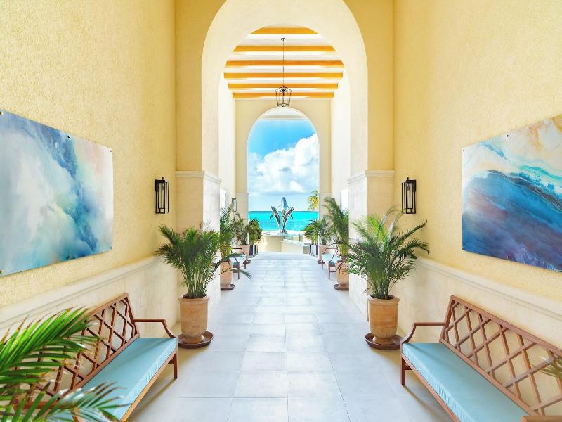 Beachfront At Windsong On The Reef image