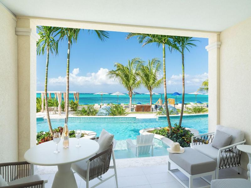 Beachfront At Windsong On The Reef image