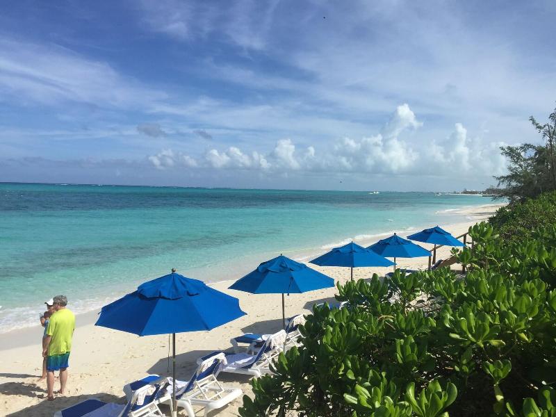 Beachfront At Windsong On The Reef image