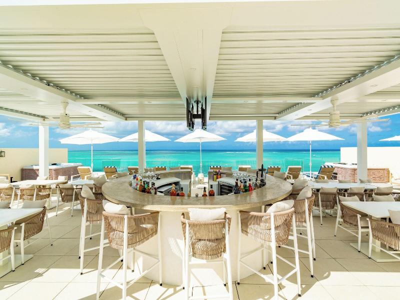 Beachfront At Windsong On The Reef image