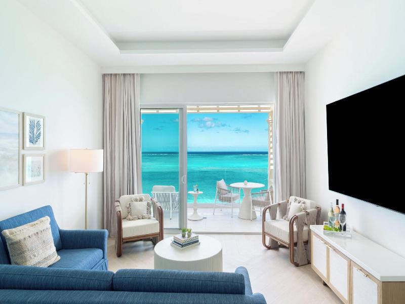 Beachfront At Windsong On The Reef image