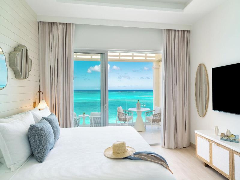 Beachfront At Windsong On The Reef image