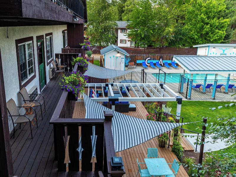 Blue Elk Inn