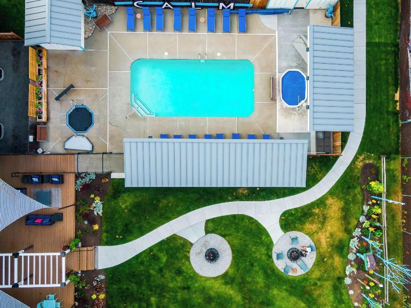 Blue Elk Inn