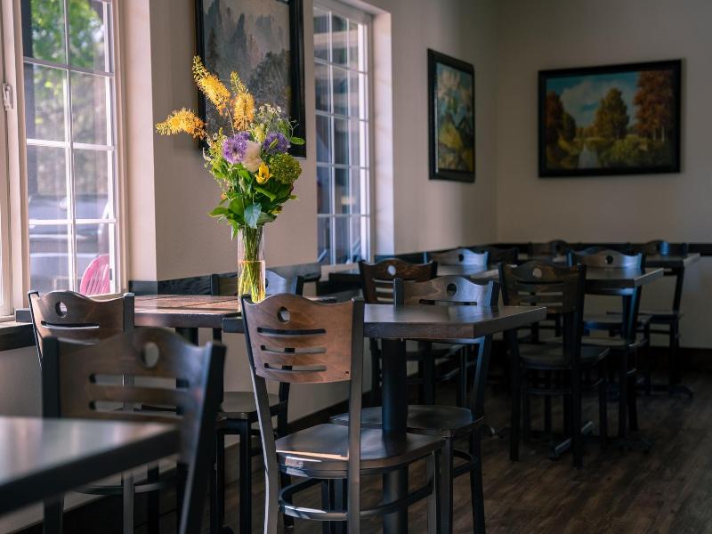 Blue Elk Inn