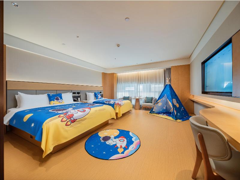 Family Theme Room