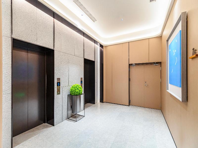 JI Hotel (Xi’an Xiaozhai Metro Station)