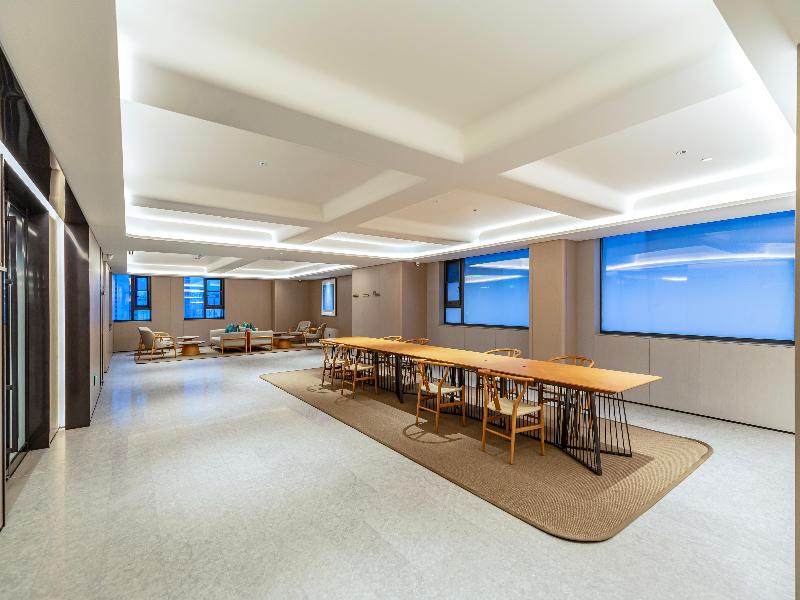 JI Hotel (Xi’an Xiaozhai Metro Station)