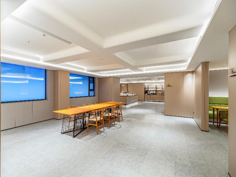 JI Hotel (Xi’an Xiaozhai Metro Station)