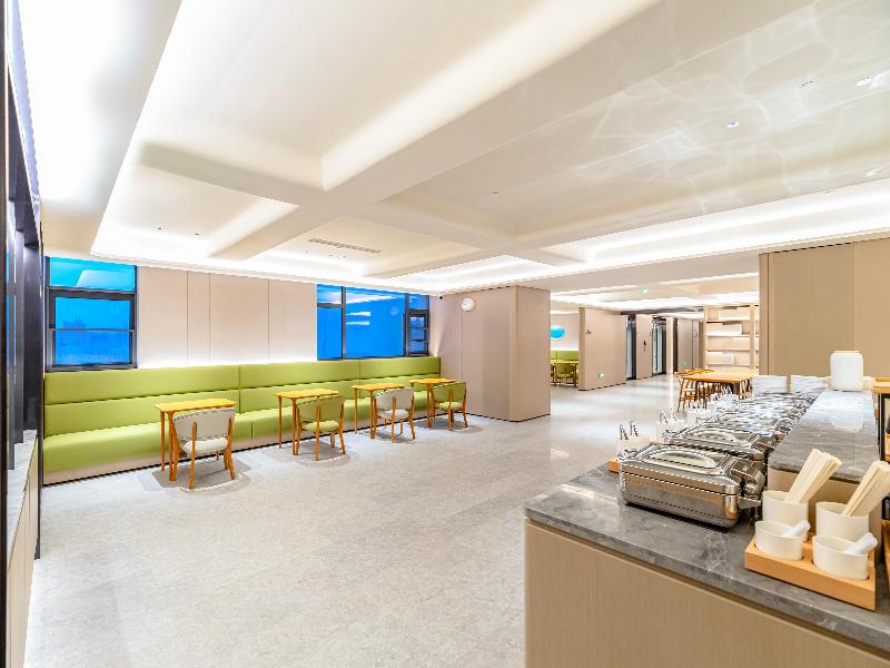 JI Hotel (Xi’an Xiaozhai Metro Station)