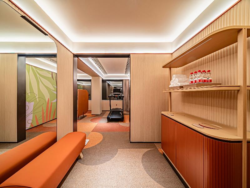 Orange Hotel (Xi’an Nanshaomen Metro Station)