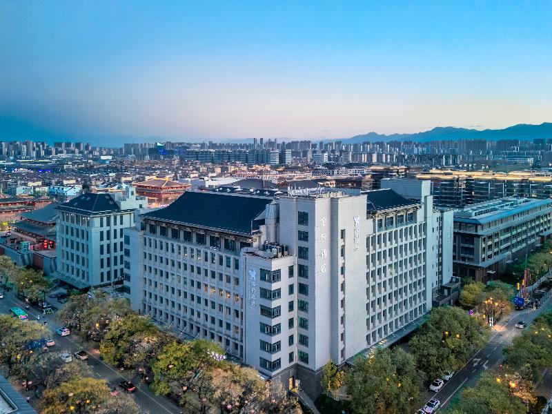 JI Hotel (Xi’an Datang Everbright City)