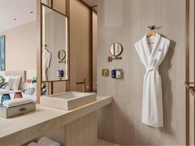 Voco Fuzhou Jinhui  by IHG image