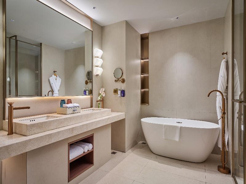 Voco Fuzhou Jinhui  by IHG image